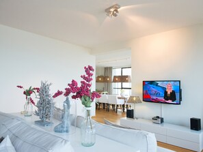 Living room - Spacious Modern Apartment in Scheveningen (The Hague)