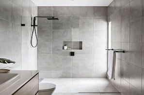 Shower, towels