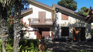 Exterior - Elegant Holiday Home in Milo With Terrace (Milo)