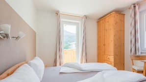 House | Room amenity - Chalet in Tyrol Near Ski Resort (Fliess)