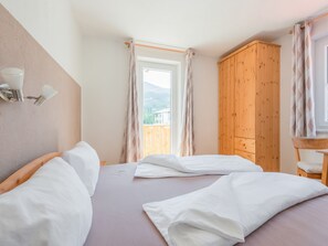 House | Room amenity - Chalet in Tyrol Near Ski Resort (Fliess)