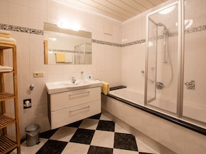Bathroom - Lovely Apartment in Wald im Pinzgau With Terrace (Wald im Pinzgau)