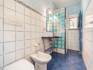 Unclassified image, 5 of 40, button - Sun-kissed Holiday Home in Torgiano With Garden and Pool (Torgiano)