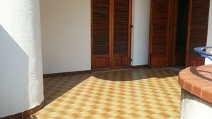 Balcony - Comfortable Apartment in Giardini Naxos With Garden (Giardini Naxos)