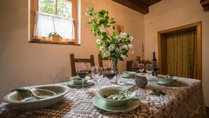 Dining - Beautiful Stone House Located Near Zadar and Near the sea (Posedarje)