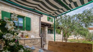 Balcony - Beautiful Stone House Located Near Zadar and Near the sea (Posedarje)