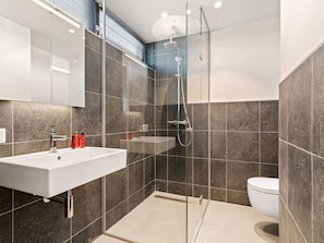 Ensemble baignoire-douche