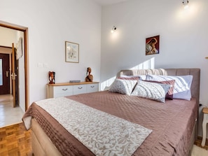 House | Room amenity