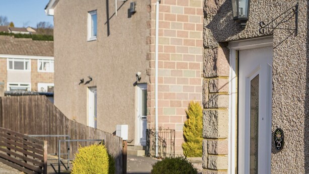 Exterior - Elegant Apartment in Aberdeen near Kingseat, Whitecairns (Aberdeen)