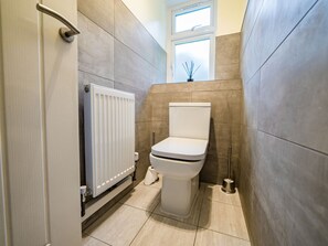 Maison | Salle de bain | Douche, serviettes fournies