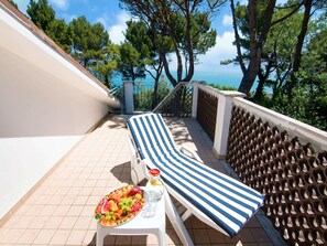 House | Balcony