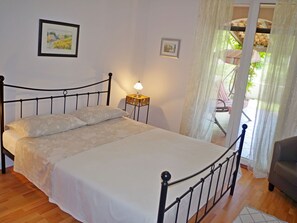 Appartement | 3 slaapkamers, individueel gemeubileerd, een strijkplank/strijkijzer
