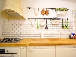 House | Private kitchen - Holiday Home in Stavele With Terrace (Alveringem)
