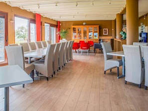 Dining - Graceful Holiday Home in Ortho With Terrace (La Roche-en-Ardenne)