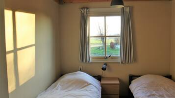 House | 2 bedrooms, bed sheets