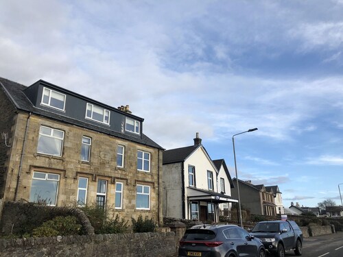 Novel Apartment in Dunoon With Balcony