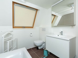 House | Bathroom