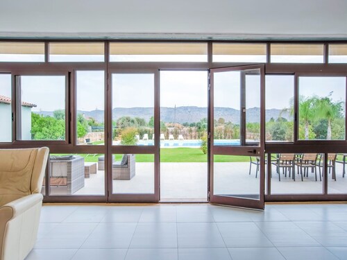 Villa in Solarino With Private Pool