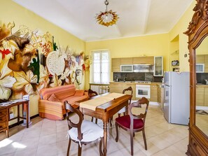 House | Private kitchen