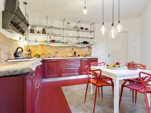 Apartment | Private kitchen - Belvilla by OYO Becampobasso apt Blue (Campobasso)