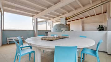 Apartment | Dining