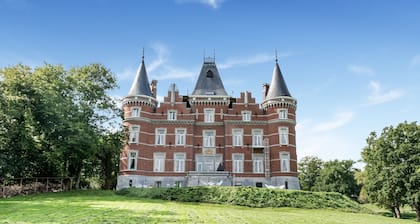 Renovated Appartment in Castle