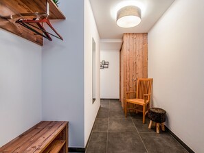 2 sovrum, minibar, unika möbler och sängkläder