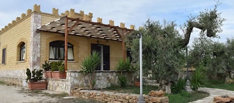 Dreamy Holiday Home in Triscina di Selinunte With Garden