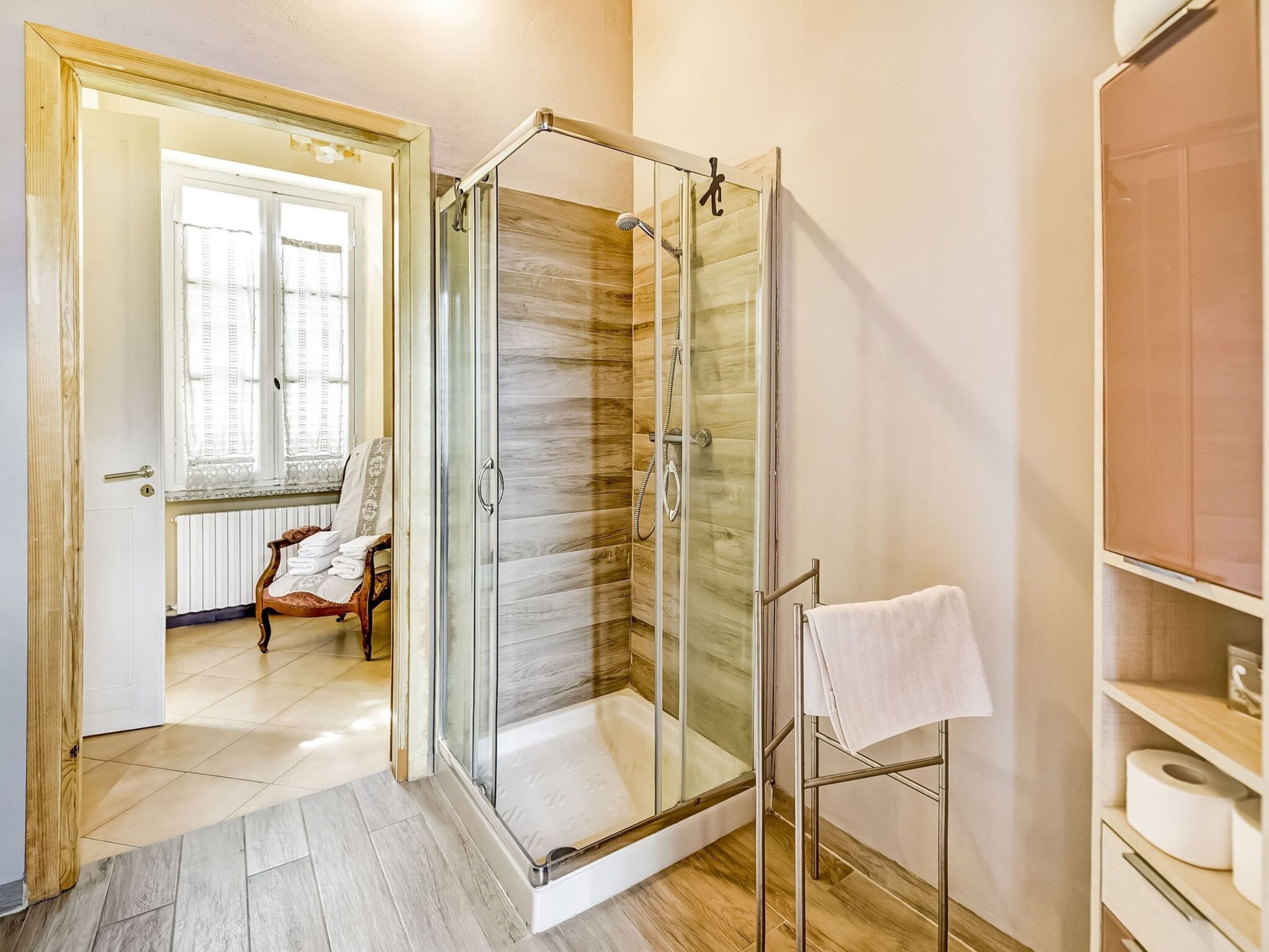 Apartment | Bathroom