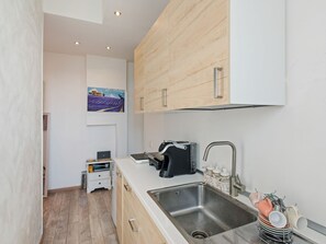 Coffee/tea maker, fridge, toaster - Lovely Apartment in Roma near Colosseum (Rome)