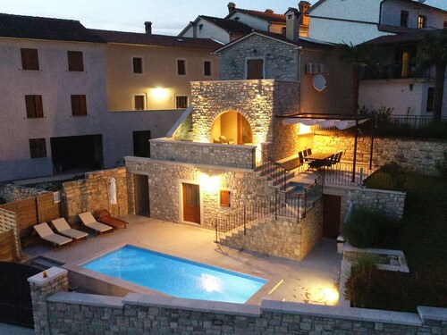 Holiday Home Pazin With Scenic Pool