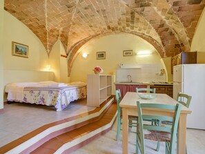House | Dining - Tuscan Farmhouse in Montescudaio near Sea (Montescudaio)
