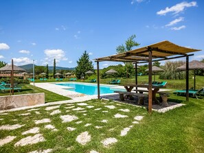 Pool - Tuscan Farmhouse in Montescudaio near Sea (Montescudaio)