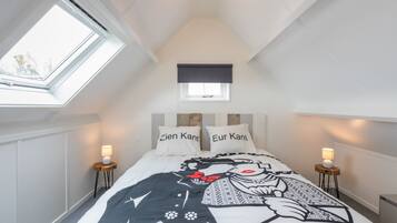 House | 2 bedrooms, individually furnished, bed sheets