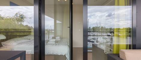 House | 2 bedrooms, individually furnished, WiFi, bed sheets