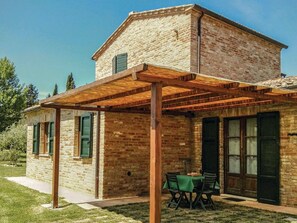 Exterior - Appealing Apartment in Asciano With Barbeque (Asciano)