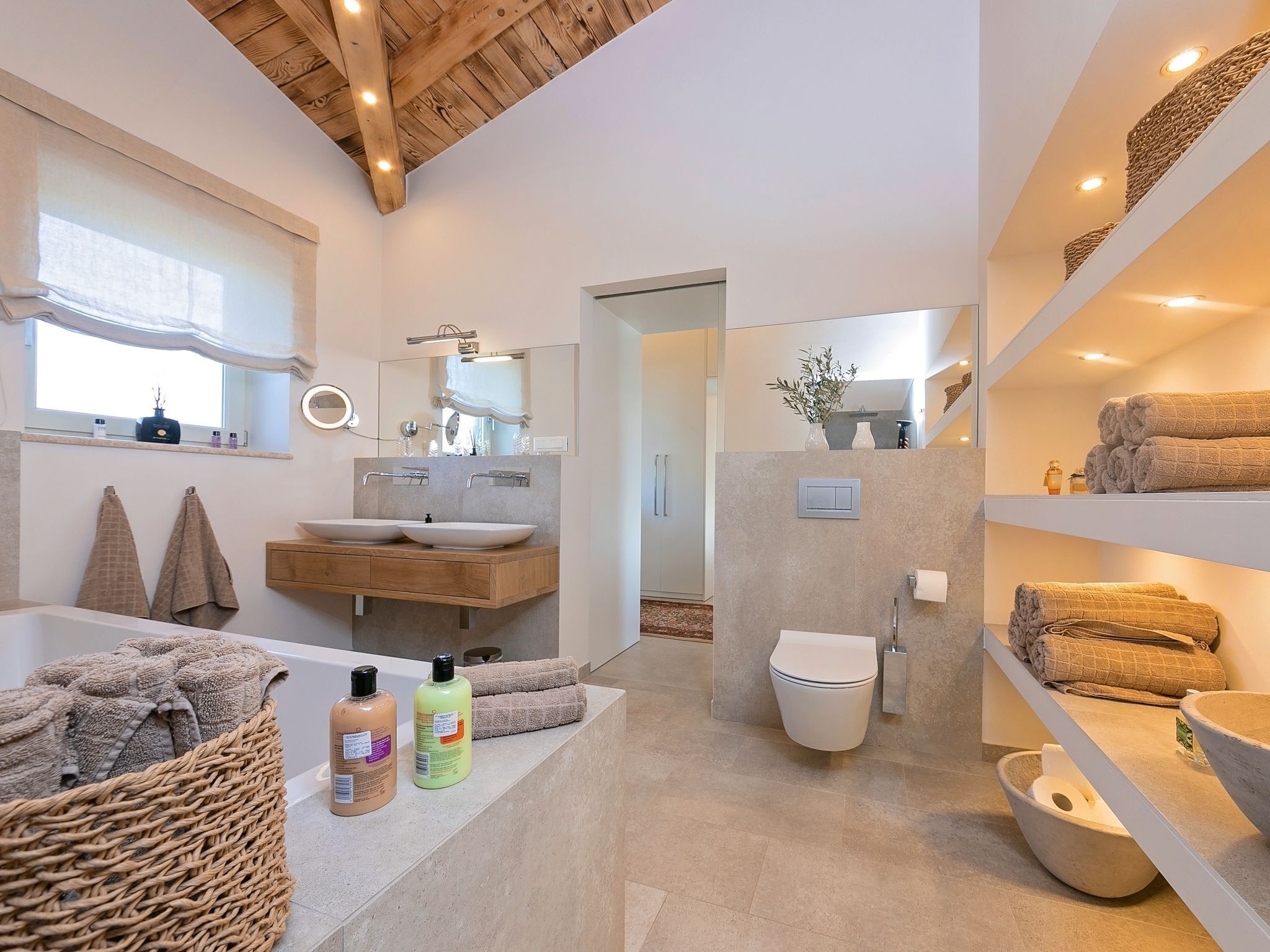 Shower, towels