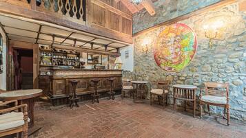 Apartment | Bar (on property)