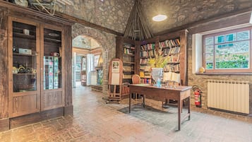 Apartment | Living room