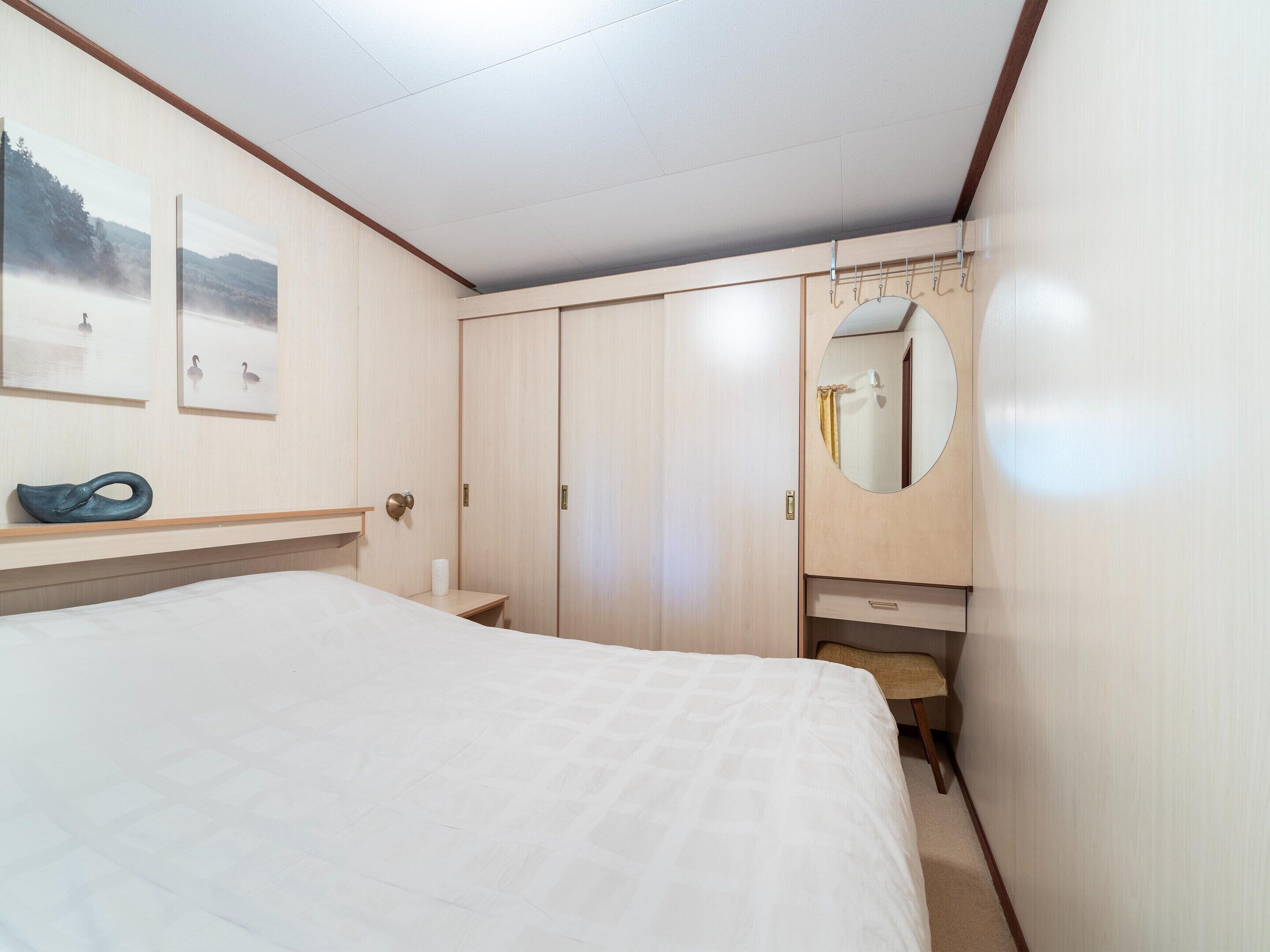 Chalet | 2 bedrooms, individually furnished, iron/ironing board, bed sheets