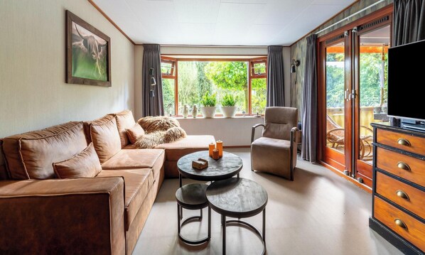 Living room - Pleasing Chalet in Stegeren near Forest (Stegeren)