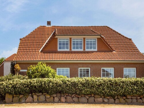 Scenic Apartment in Oldenburg near Sea & Forest