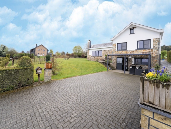 House | Garden