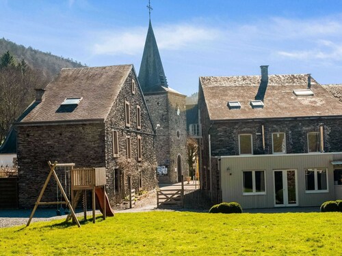 Rustic Holiday Home in Vresse-sur-Semois near Center