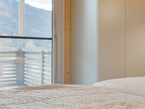 2 bedrooms, bed sheets - Attractive Mobile Home in Kleblach-lind With Terrace (Kleblach-Lind)