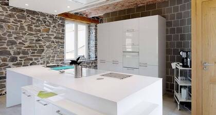 Charming Family Home in Achet