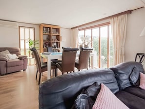 Dining - Chalet in Lith Near Marina and Beach (Lith)