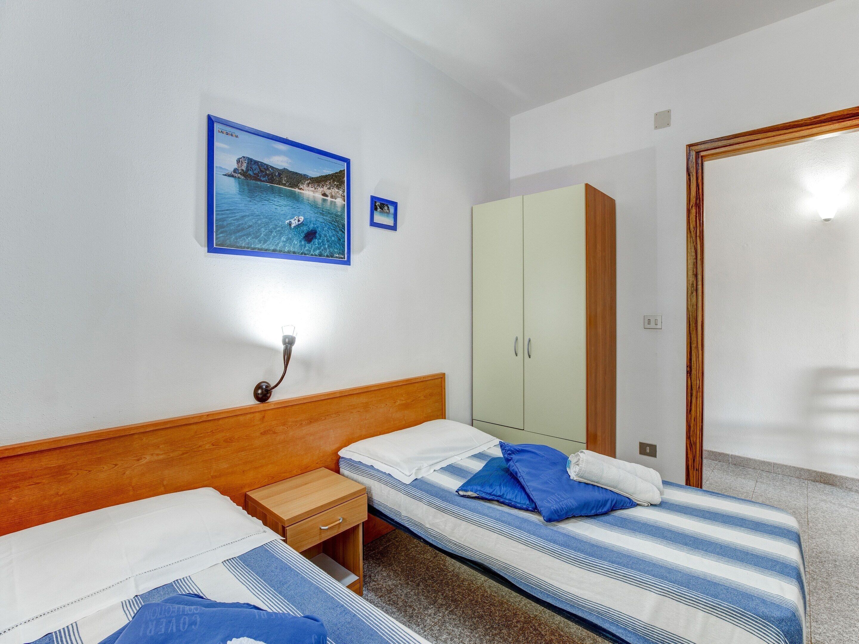 Apartment | 2 bedrooms, iron/ironing board, bed sheets