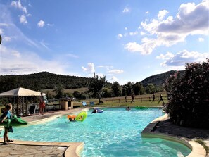 Outdoor pool - Tuscan Farmhouse in Volterra With Garden (Volterra)