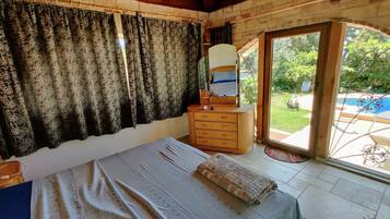 House | 5 bedrooms, iron/ironing board, bed sheets